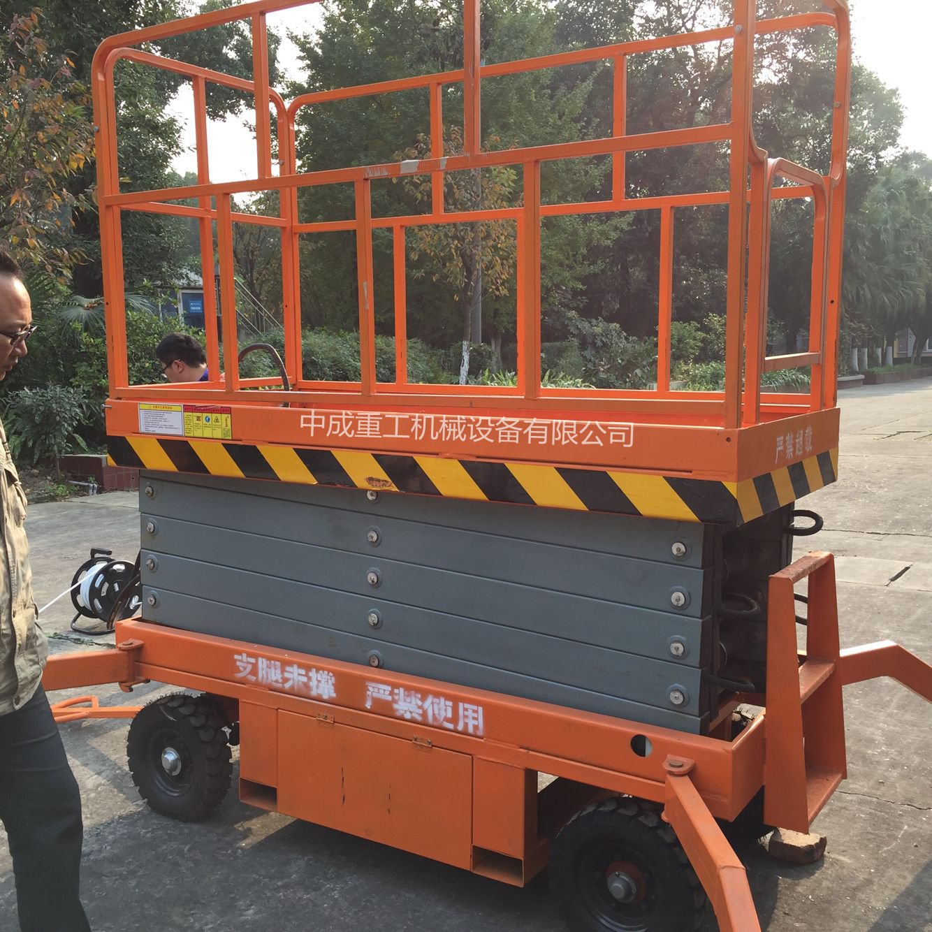 貴州貴陽<a href='http://www.sdneweast.cn/sclifter/' target='_blank'>升降機(jī)廠家</a>操作規(guī)章